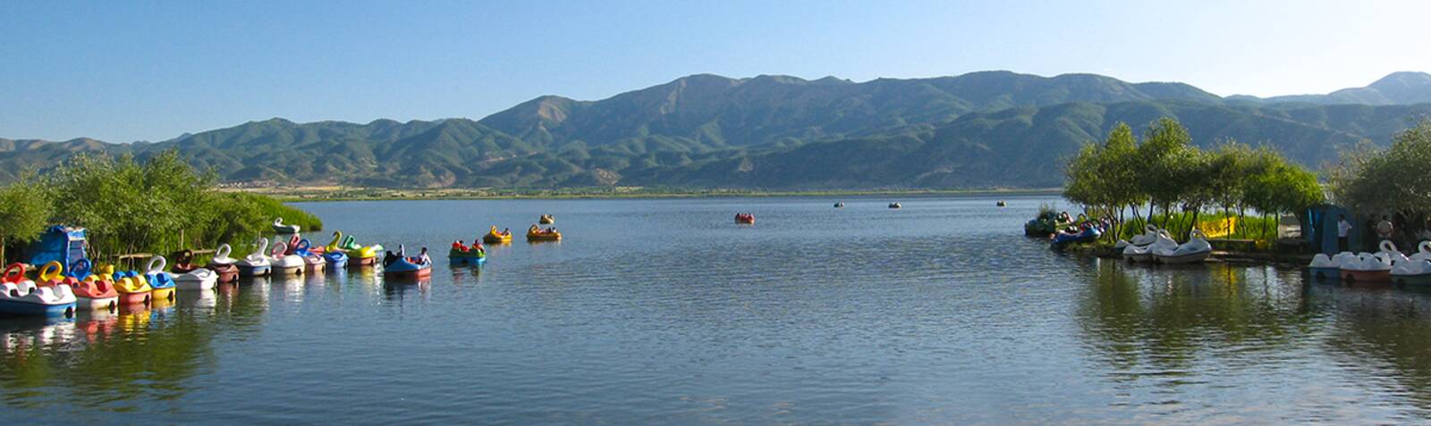 Zarivar Lake 